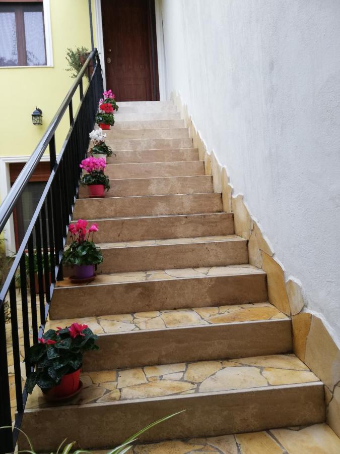 Nel Cuore Del Centro Storico Cagliari Luaran gambar